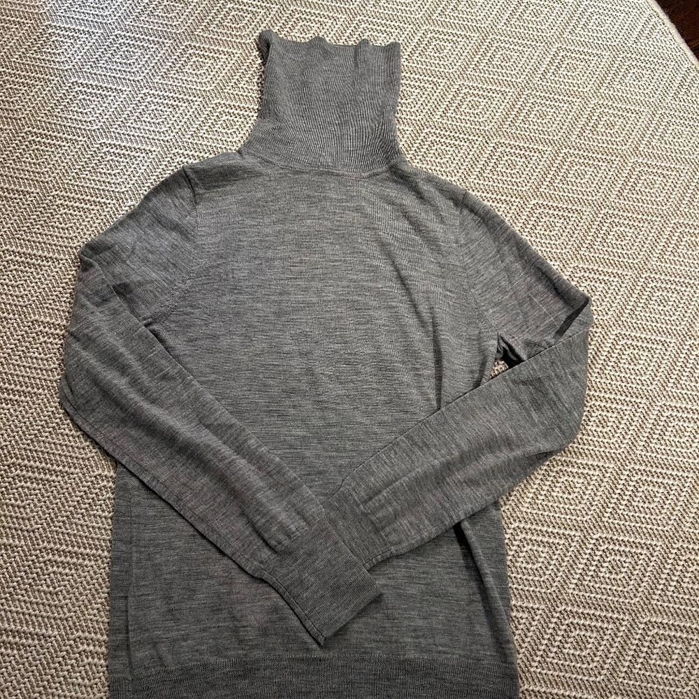 J. Crew | Merino Wool Turtleneck in Heather Gray, Size S